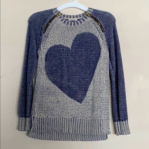 Cool knit sweater with zipper accents